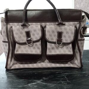 Dooney & Bourke Designer Monogram Brown and Cream Purse, EUC